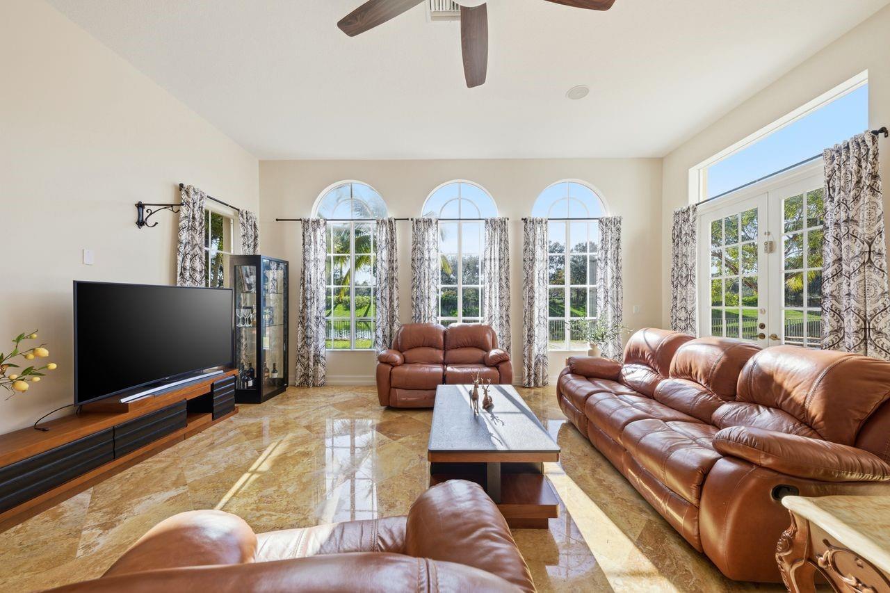 11144 NW 77th Pl Pl Parkland, FL 33076