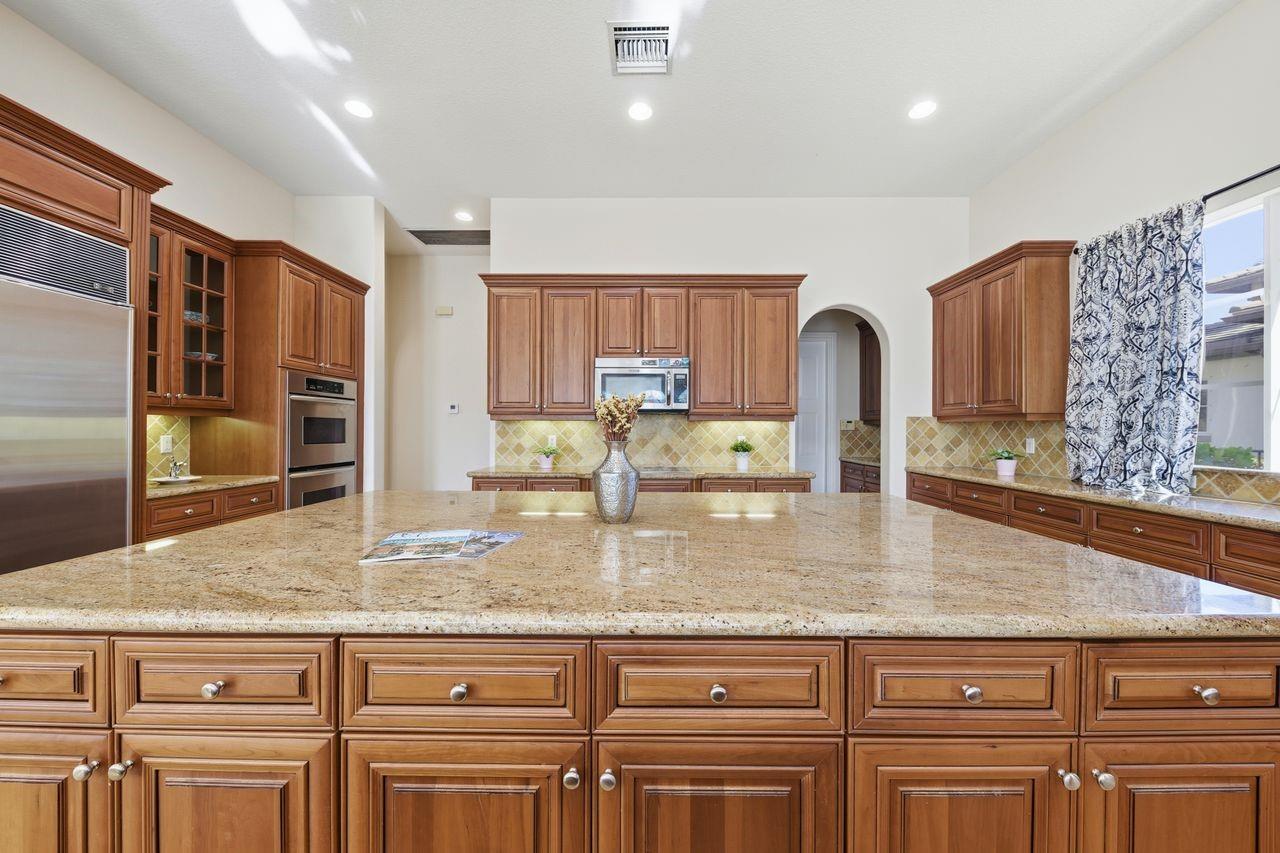 11144 NW 77th Pl Pl Parkland, FL 33076