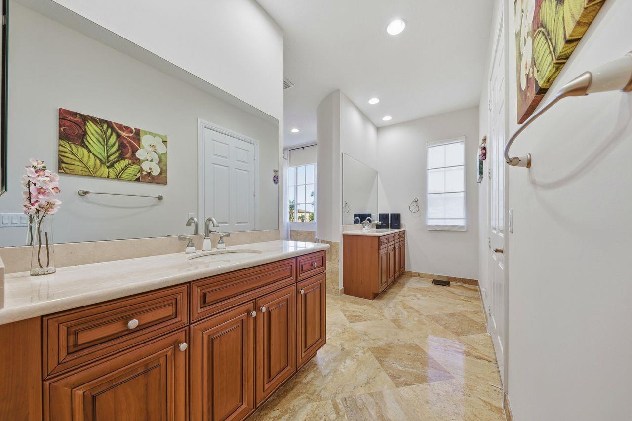 11144 NW 77th Pl Pl Parkland, FL 33076