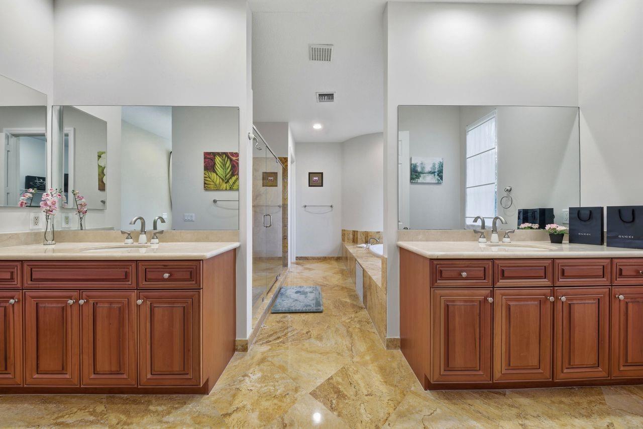 11144 NW 77th Pl Pl Parkland, FL 33076