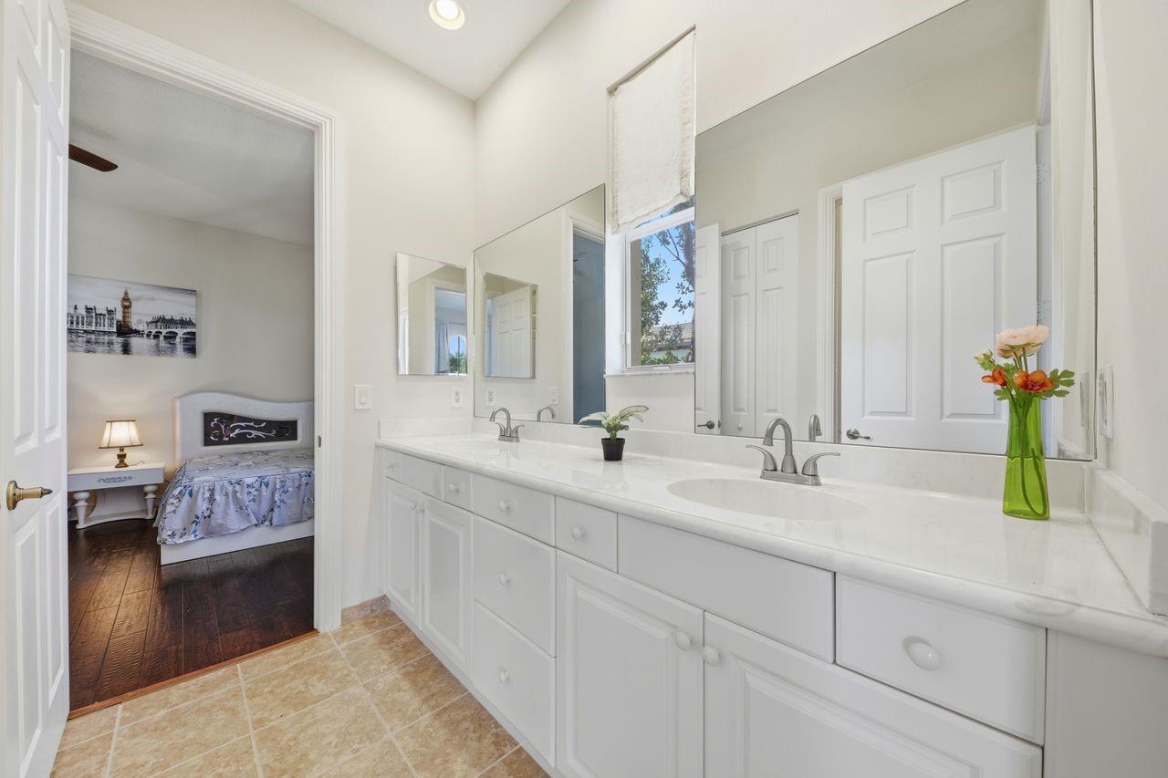 11144 NW 77th Pl Pl Parkland, FL 33076