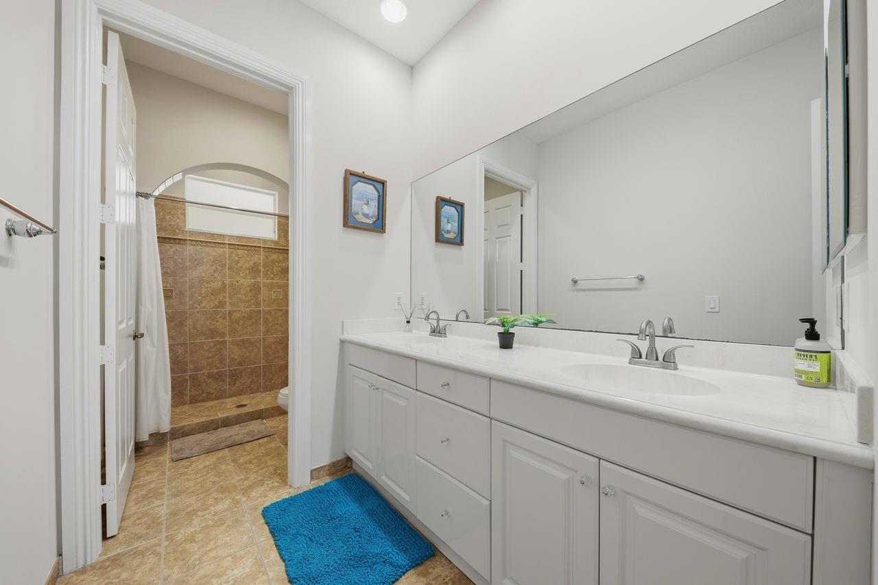 11144 NW 77th Pl Pl Parkland, FL 33076