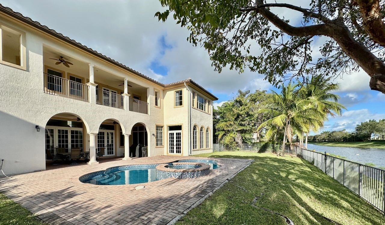 11144 NW 77th Pl Pl Parkland, FL 33076