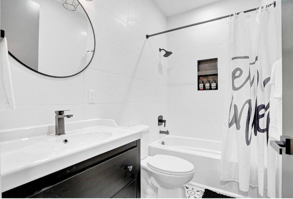 2622 NE 27th Lighthouse Point, FL 33064