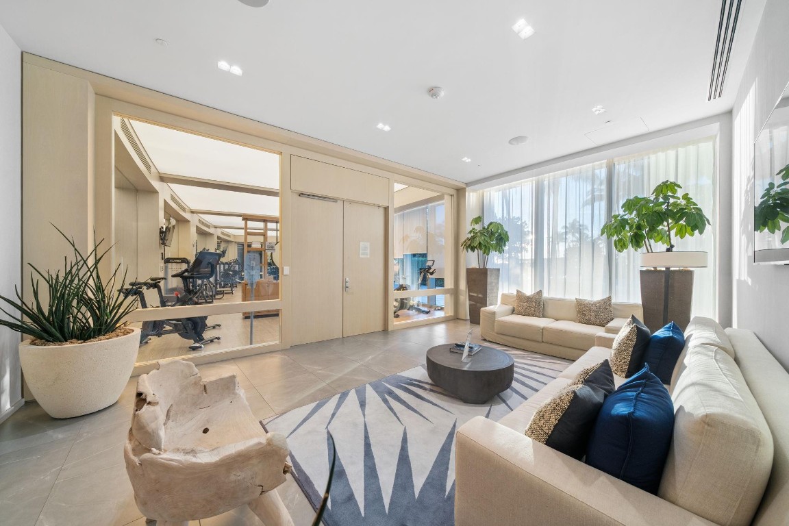 2200 N Ocean #N703 Fort Lauderdale, FL 33305