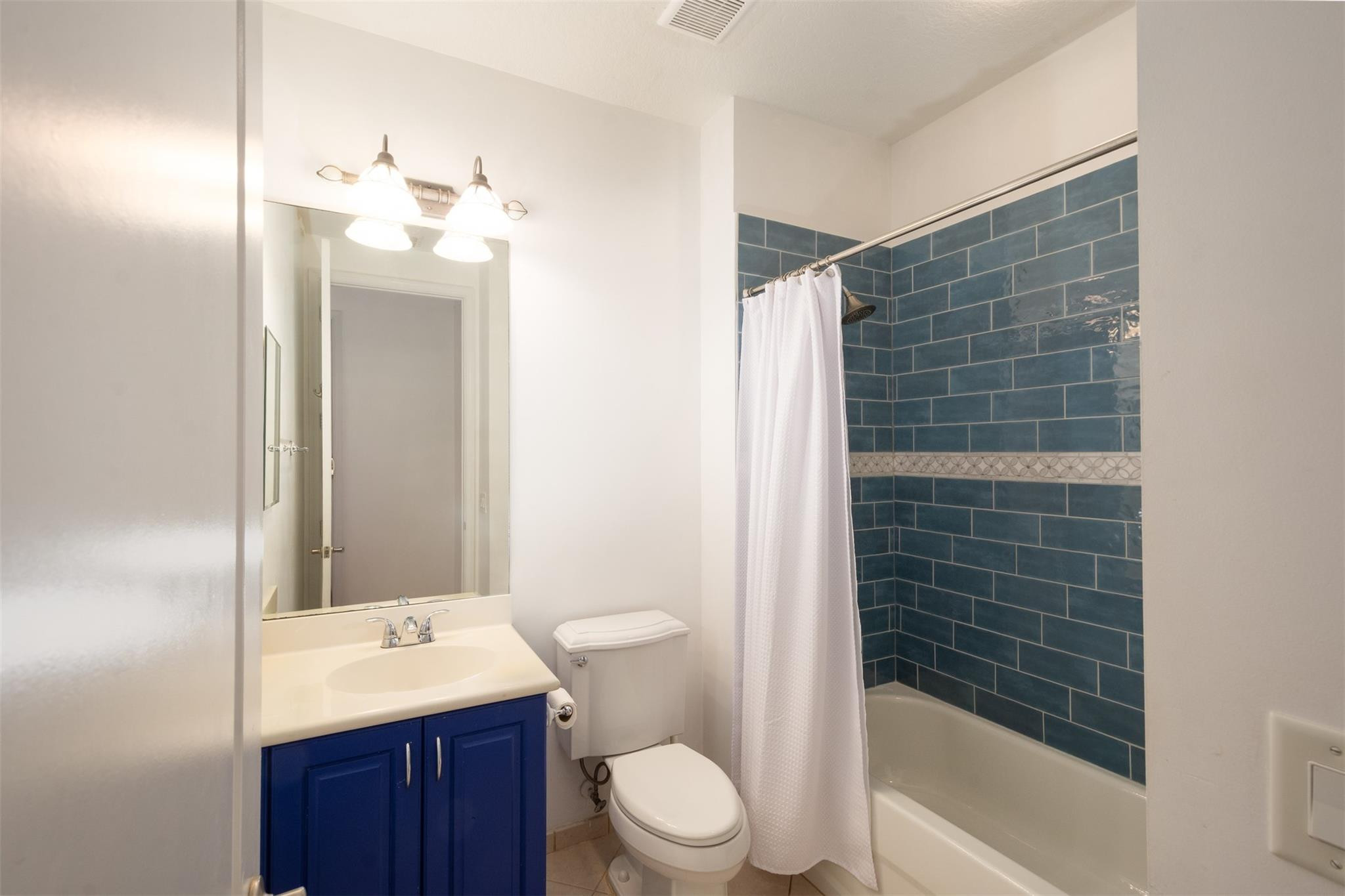 1638 SW 33rd Fort Lauderdale, FL 33315