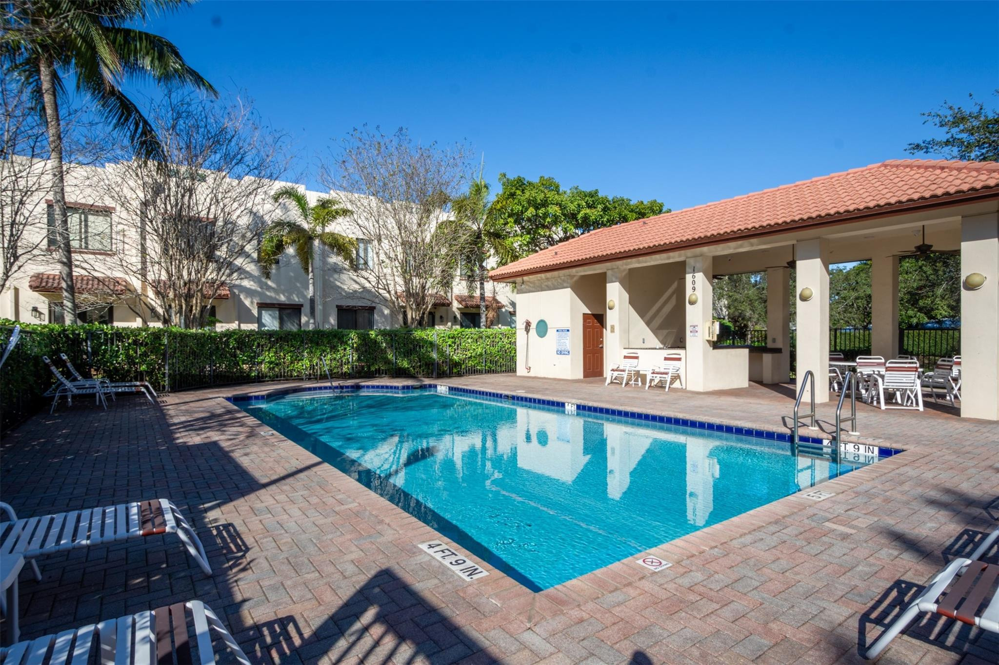 1638 SW 33rd Fort Lauderdale, FL 33315