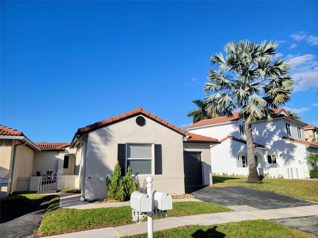 1116 SW 180th Pembroke Pines, FL 33029