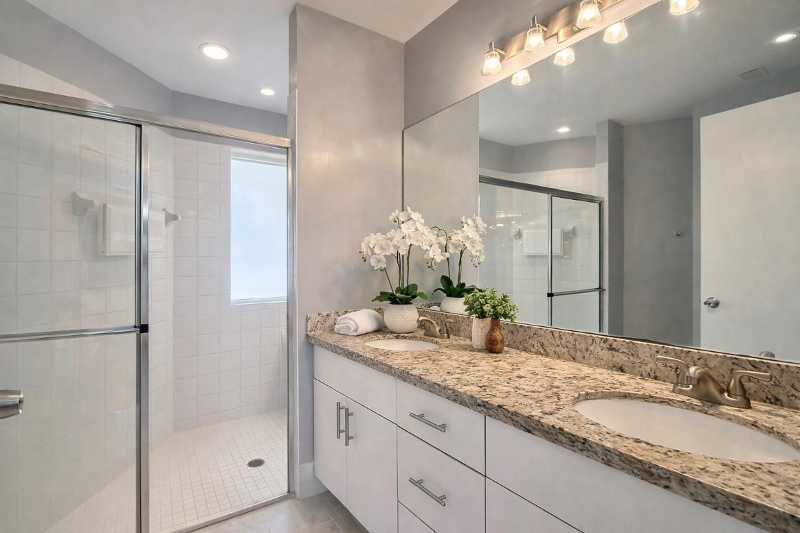 1116 SW 180th Pembroke Pines, FL 33029