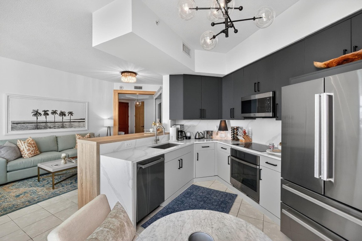 347 N New Riv #PH 6 Fort Lauderdale, FL 33301