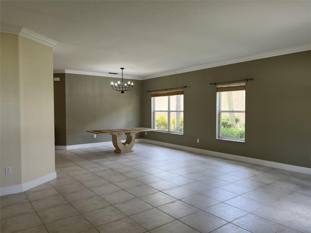 1423 SW 158th Pembroke Pines, FL 33027