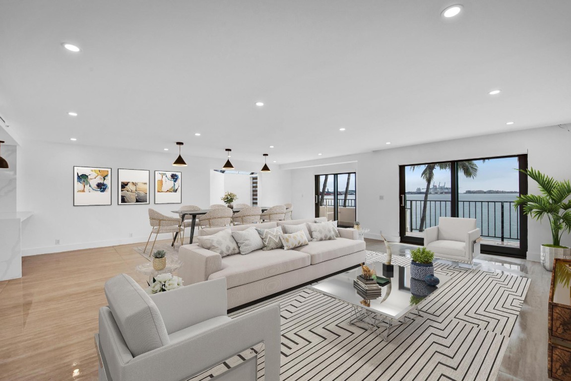 520 E Brickell Key #BH25 Miami, FL 33131