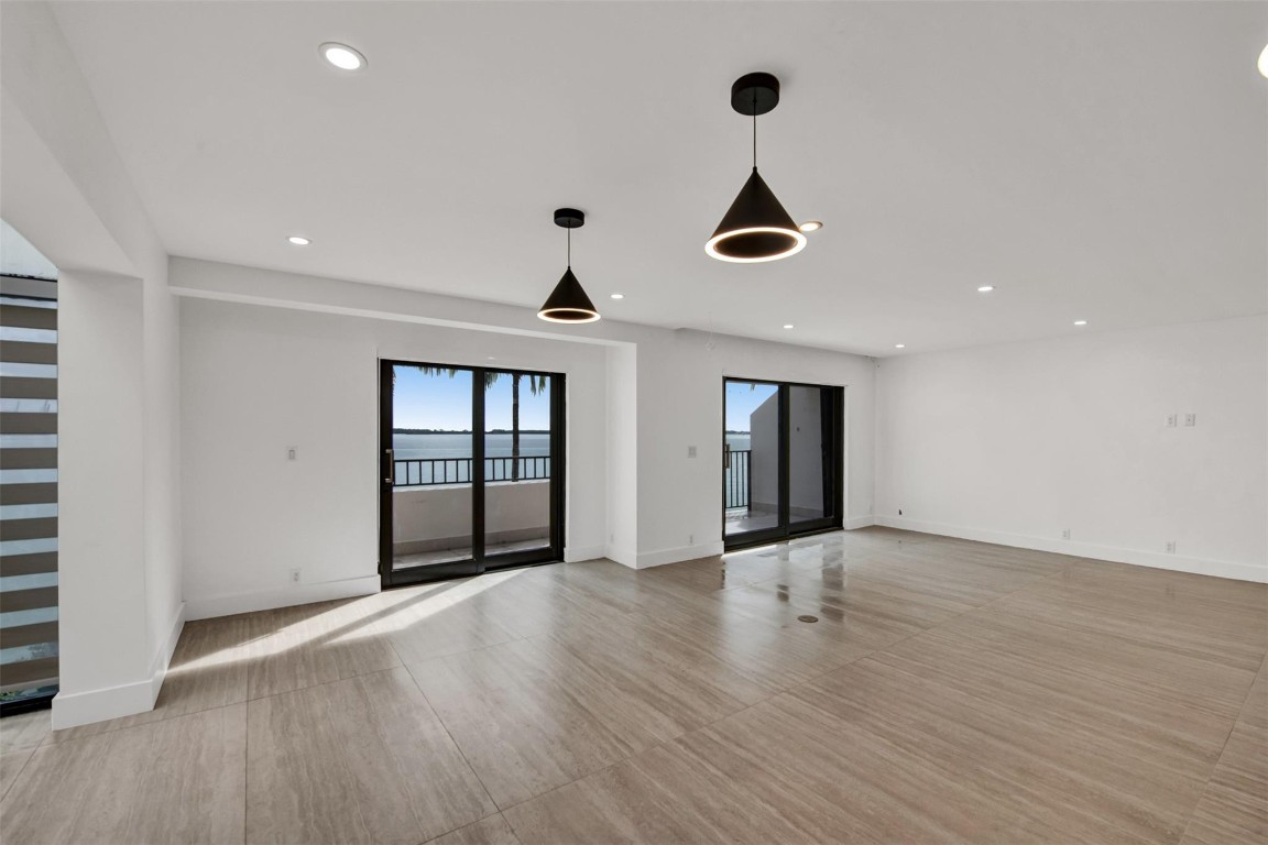 520 E Brickell Key #BH25 Miami, FL 33131