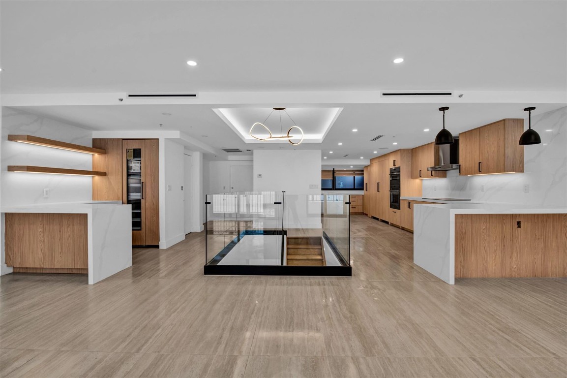 520 E Brickell Key #BH25 Miami, FL 33131