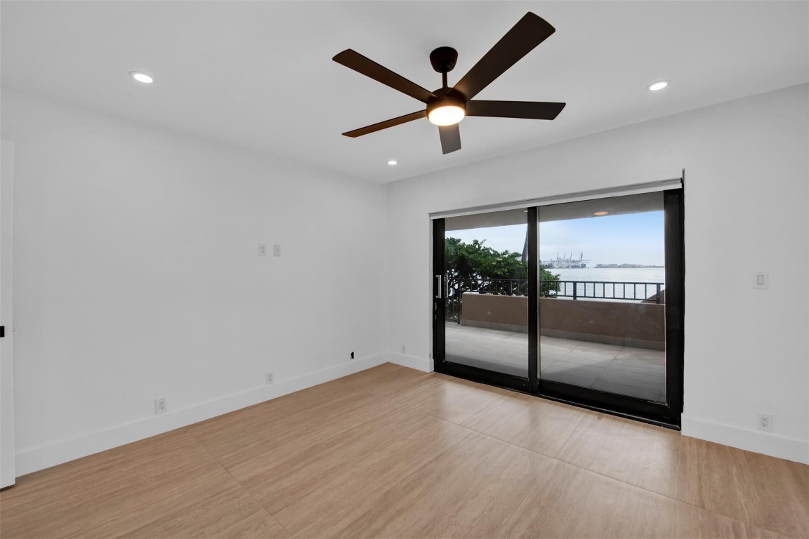 520 E Brickell Key #BH25 Miami, FL 33131