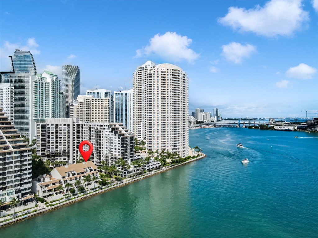 520 E Brickell Key #BH25 Miami, FL 33131
