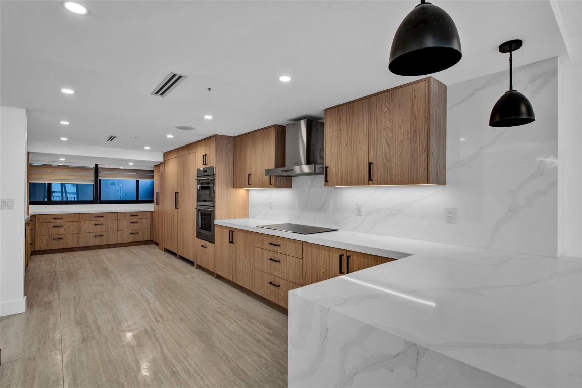 520 E Brickell Key #BH25 Miami, FL 33131