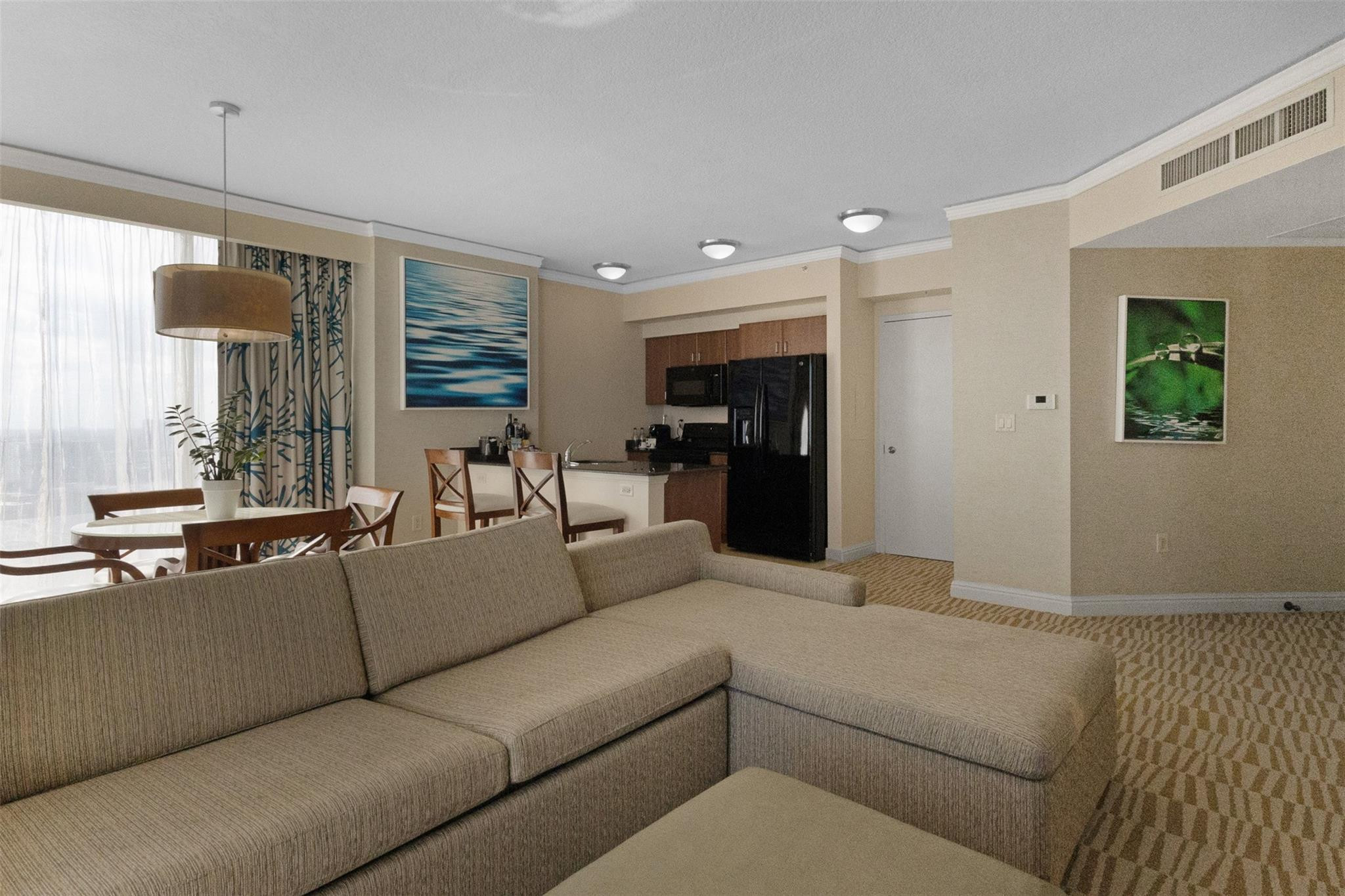 18001 Collins #2614 North Miami Beach, FL 33160