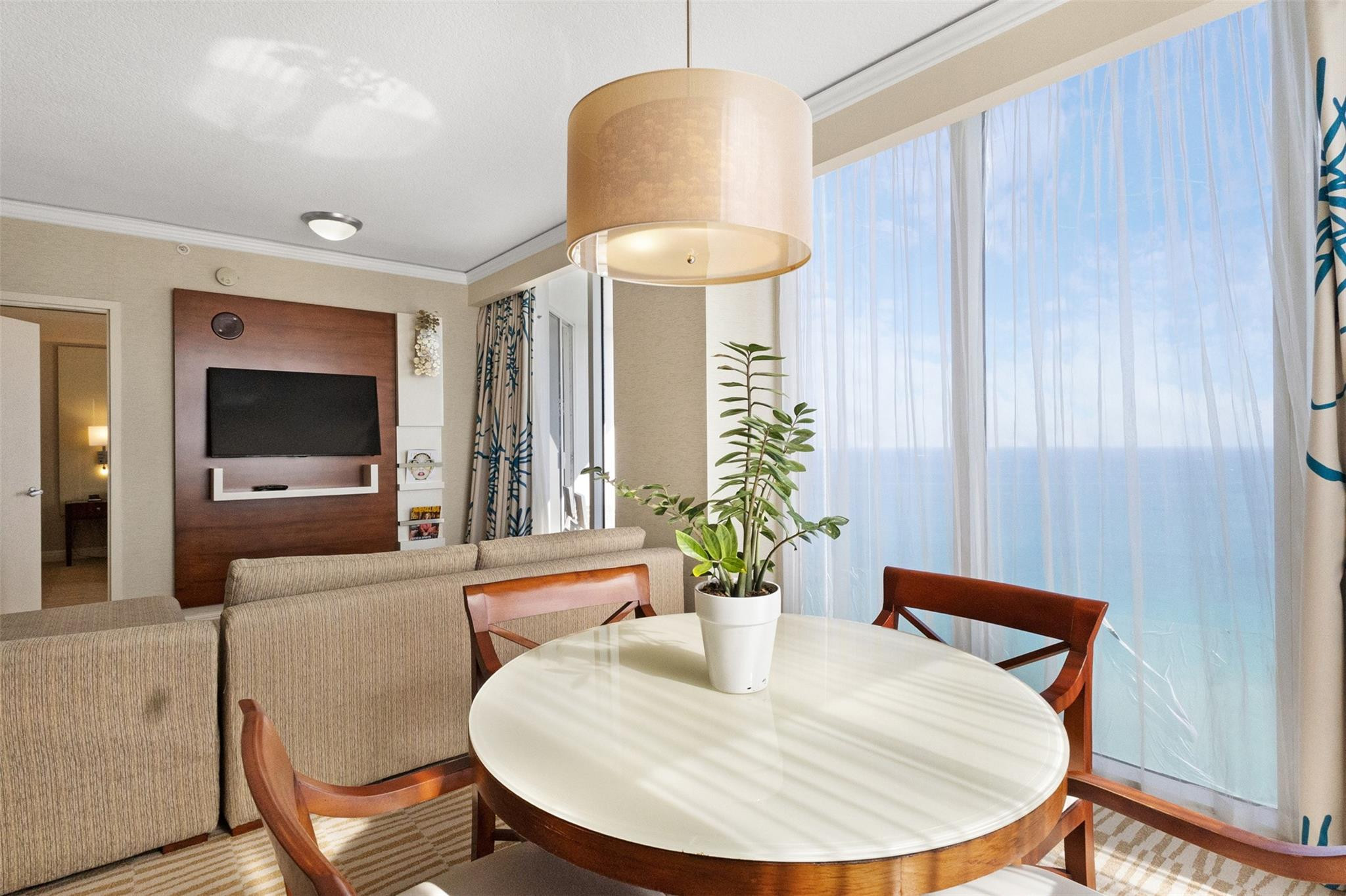 18001 Collins #2614 North Miami Beach, FL 33160