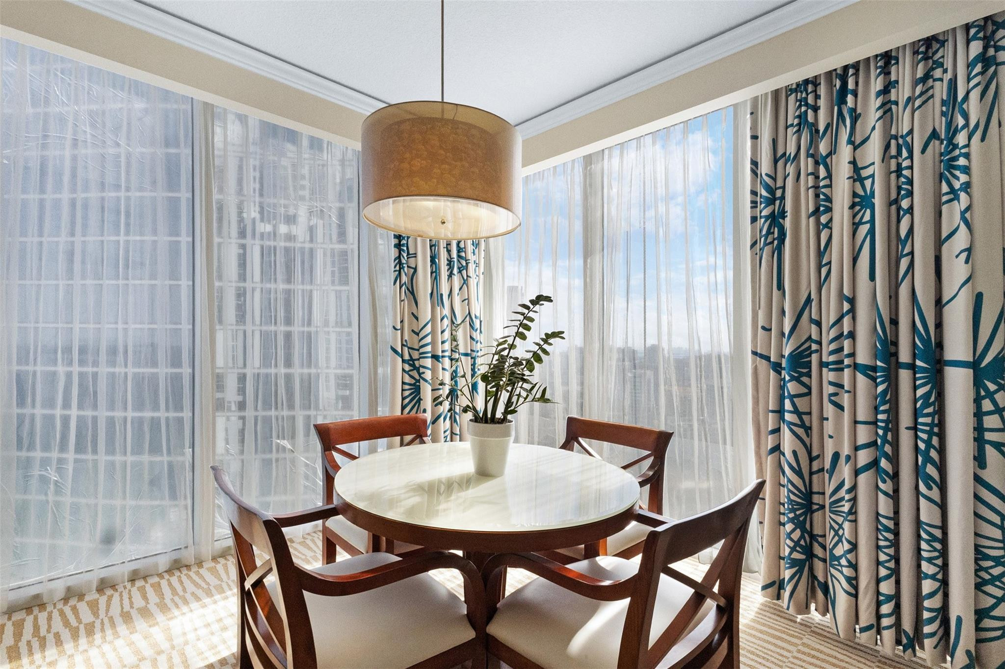 18001 Collins #2614 North Miami Beach, FL 33160