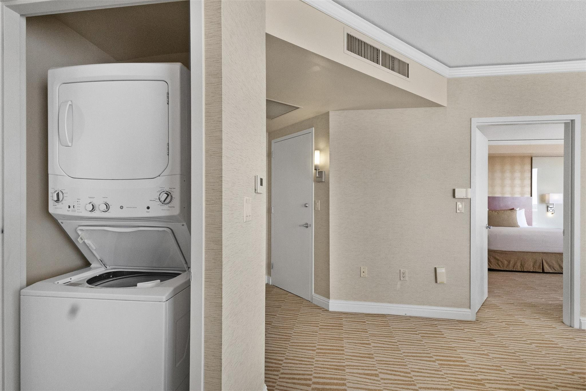 18001 Collins #2614 North Miami Beach, FL 33160