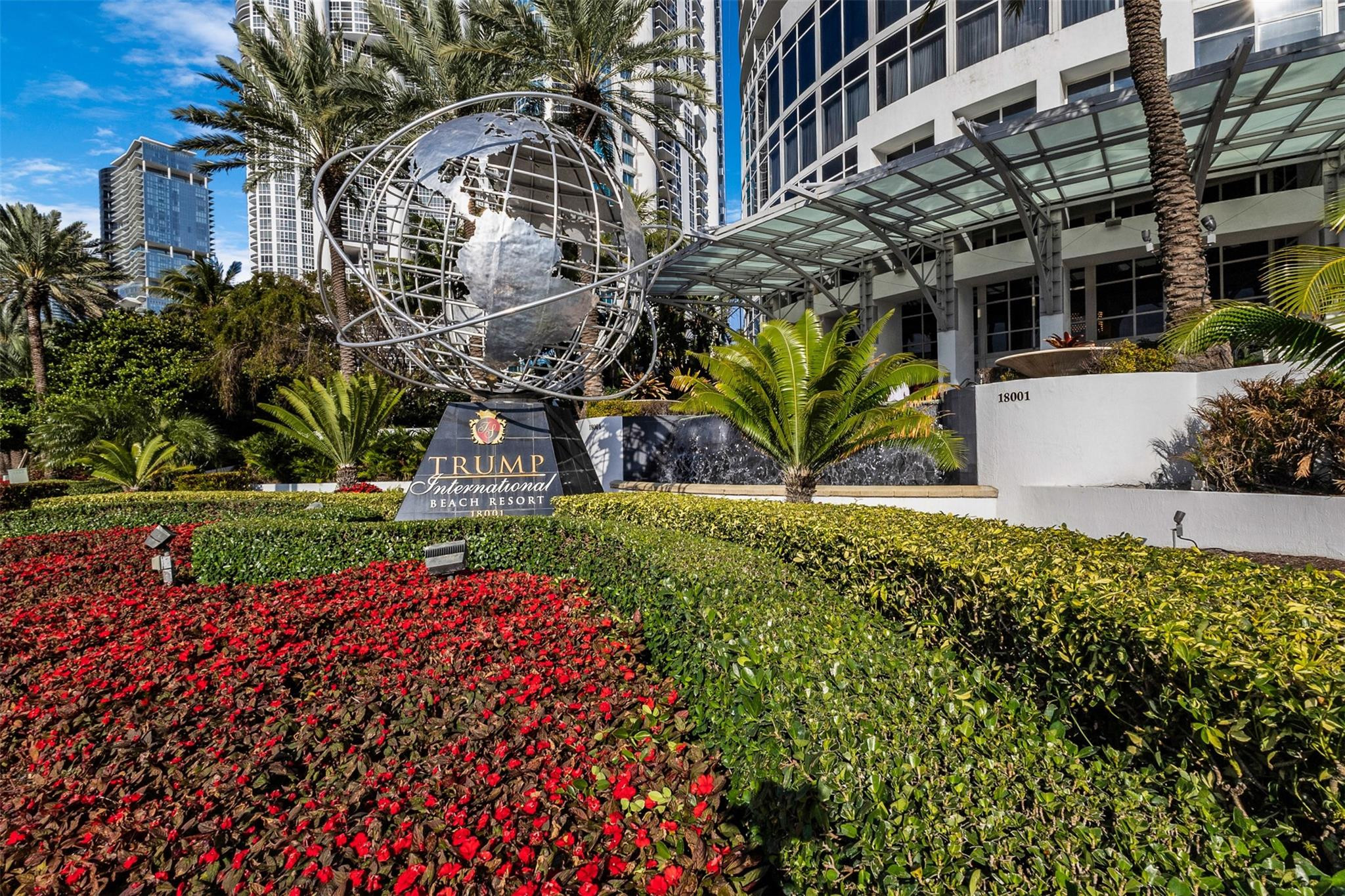 18001 Collins #2614 North Miami Beach, FL 33160