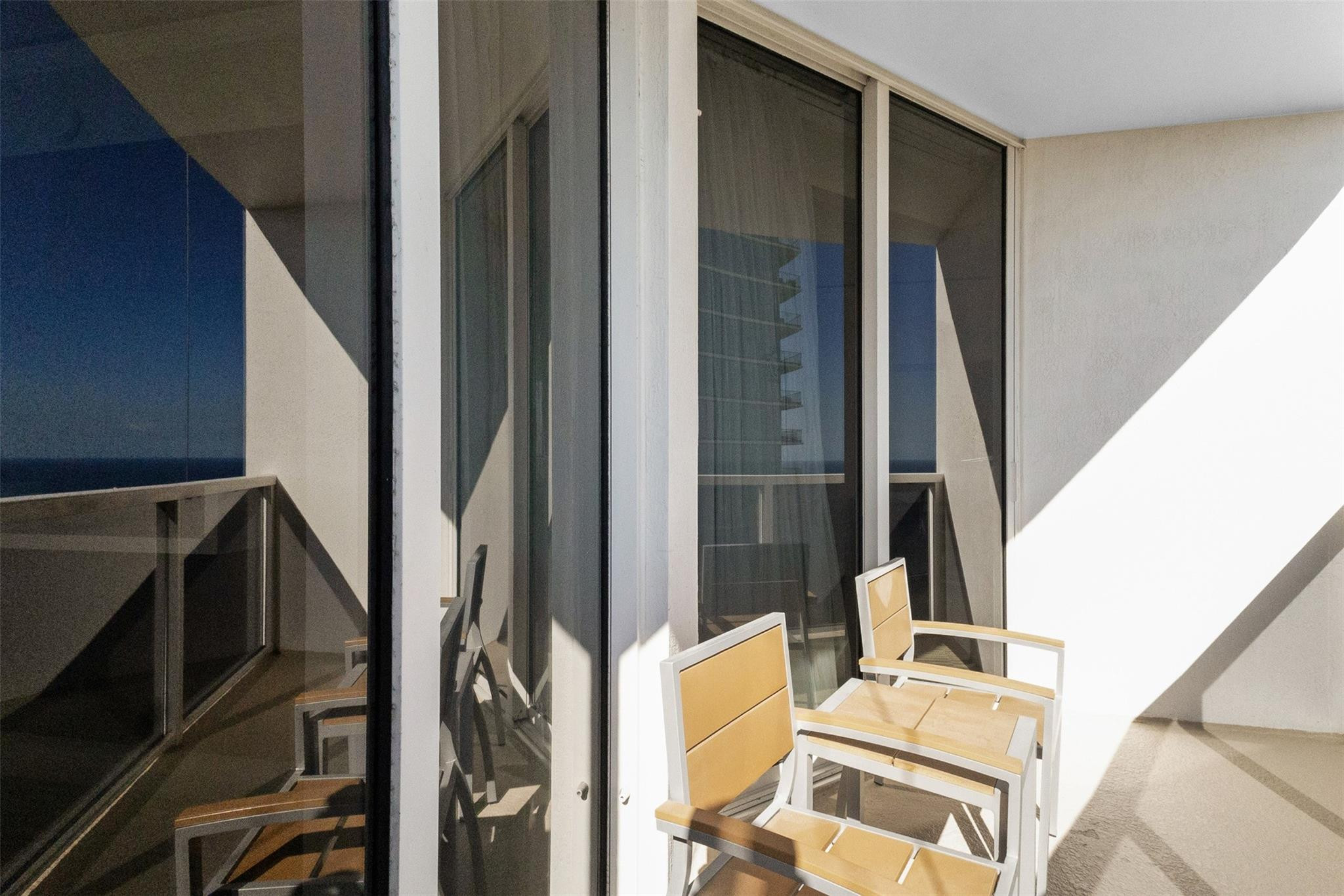 18001 Collins #2614 North Miami Beach, FL 33160