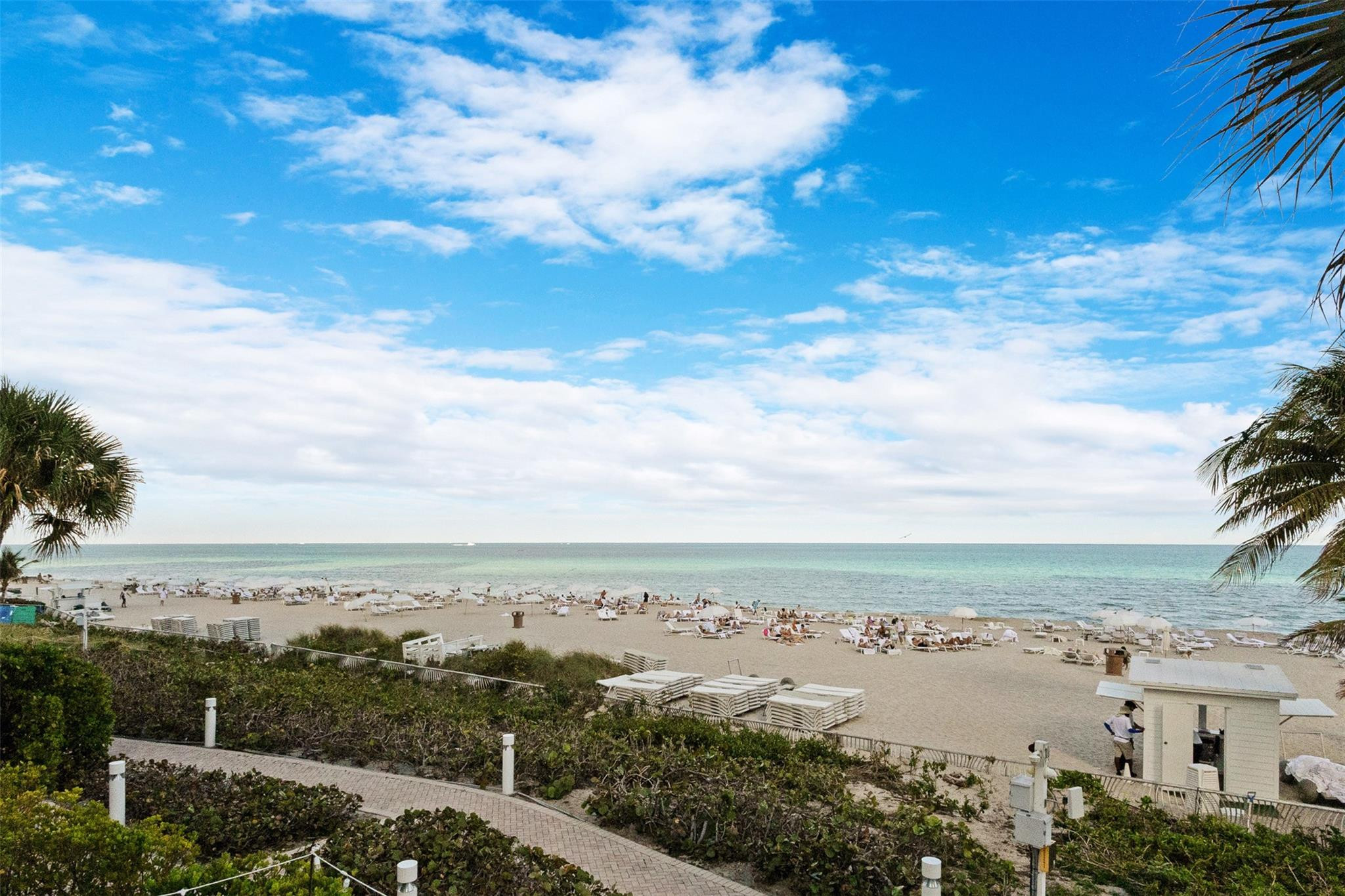 18001 Collins #2614 North Miami Beach, FL 33160