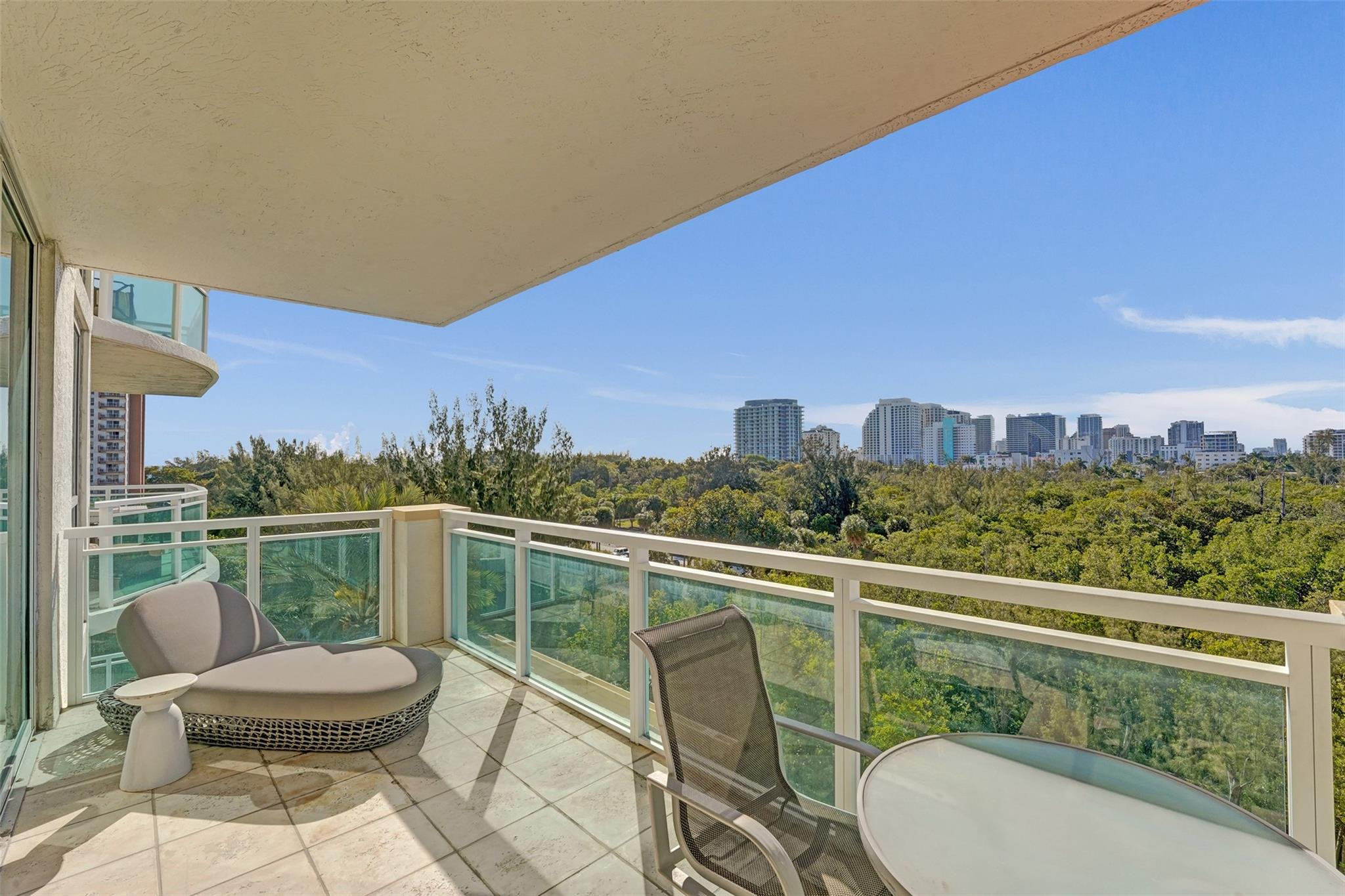 2845 NE 9th #601 Fort Lauderdale, FL 33304