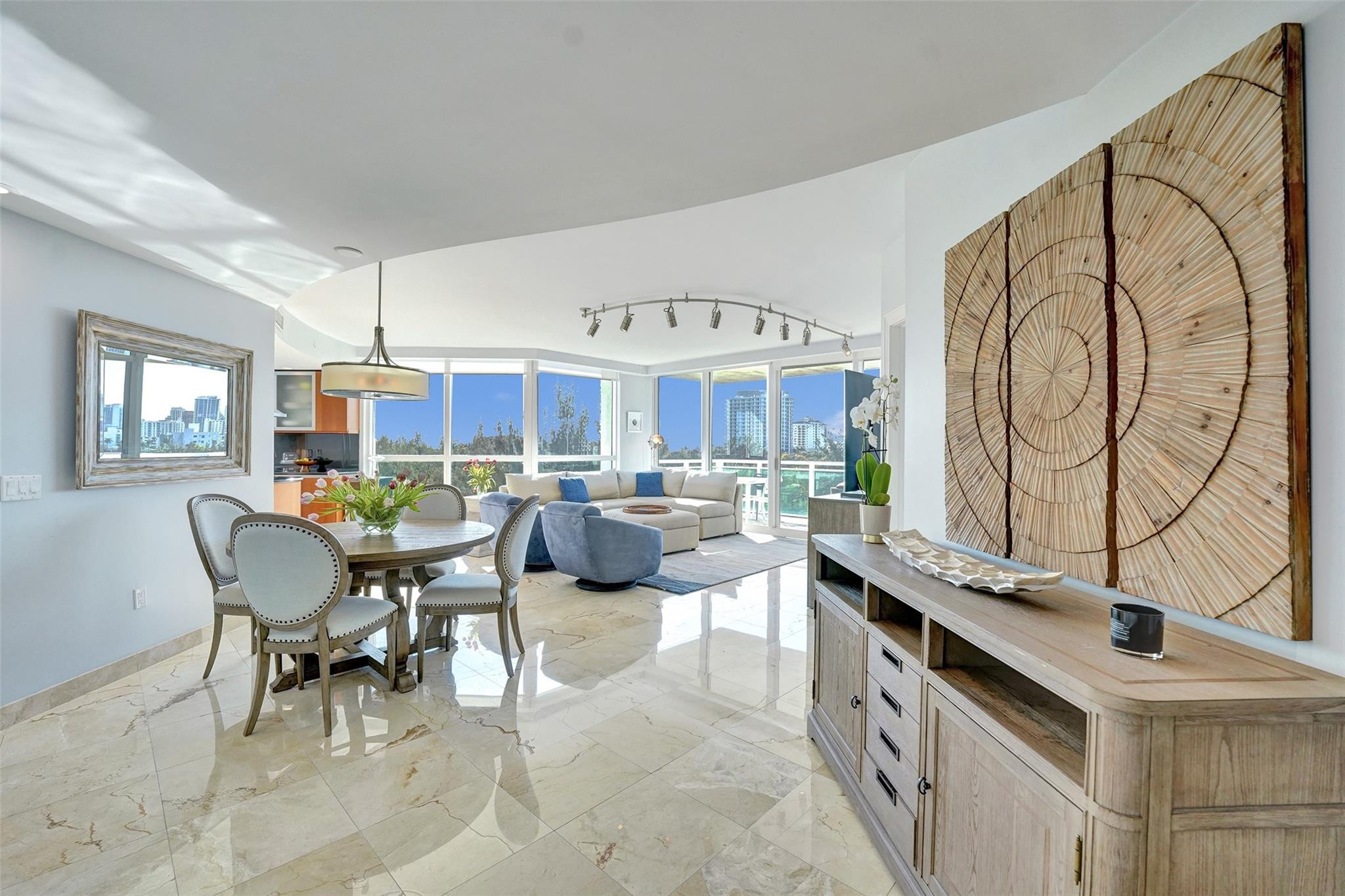 2845 NE 9th #601 Fort Lauderdale, FL 33304