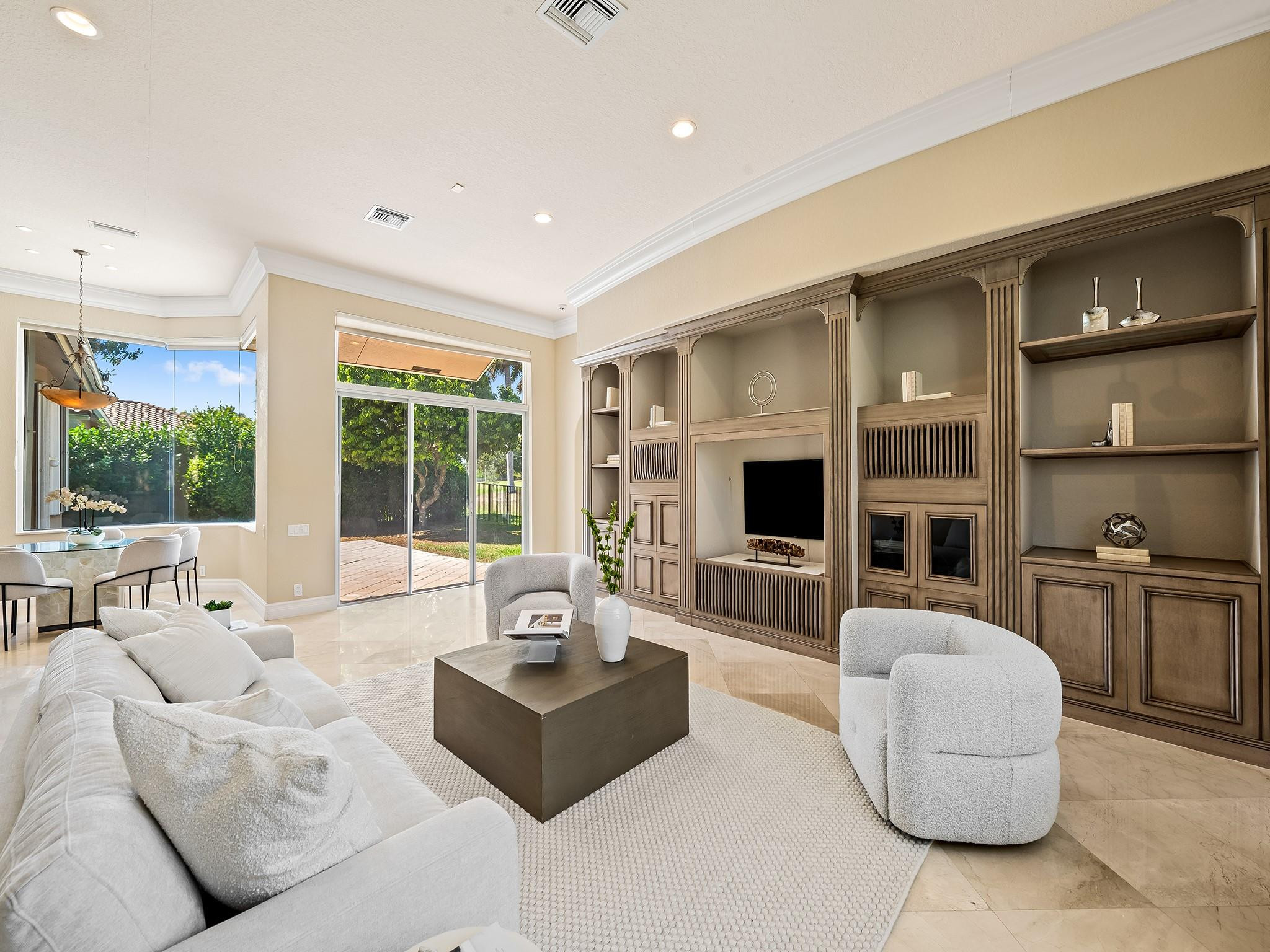 2579 Mayfair Weston, FL 33327