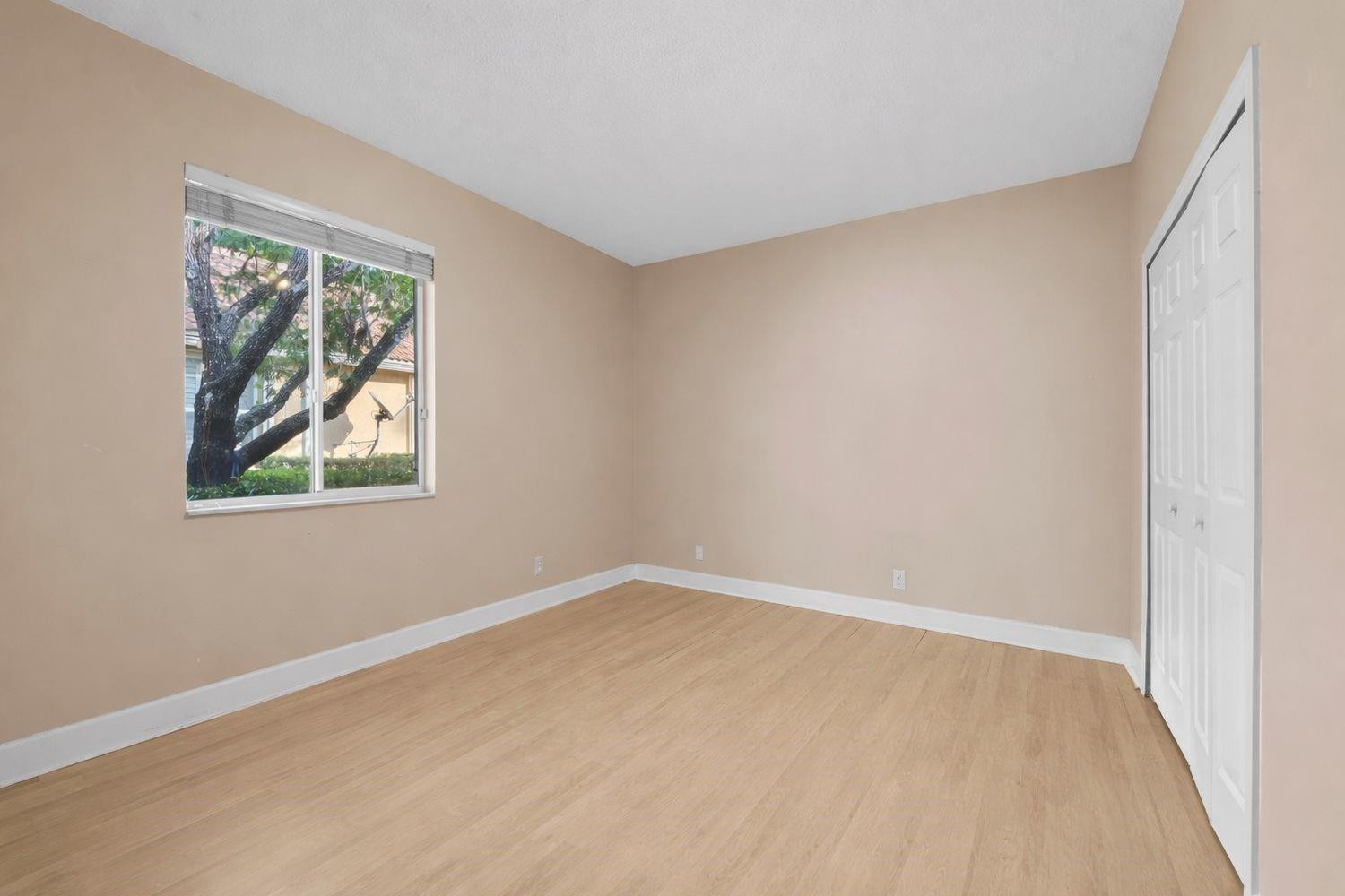 2579 Mayfair Weston, FL 33327