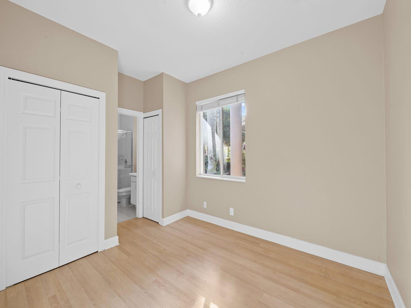 2579 Mayfair Weston, FL 33327