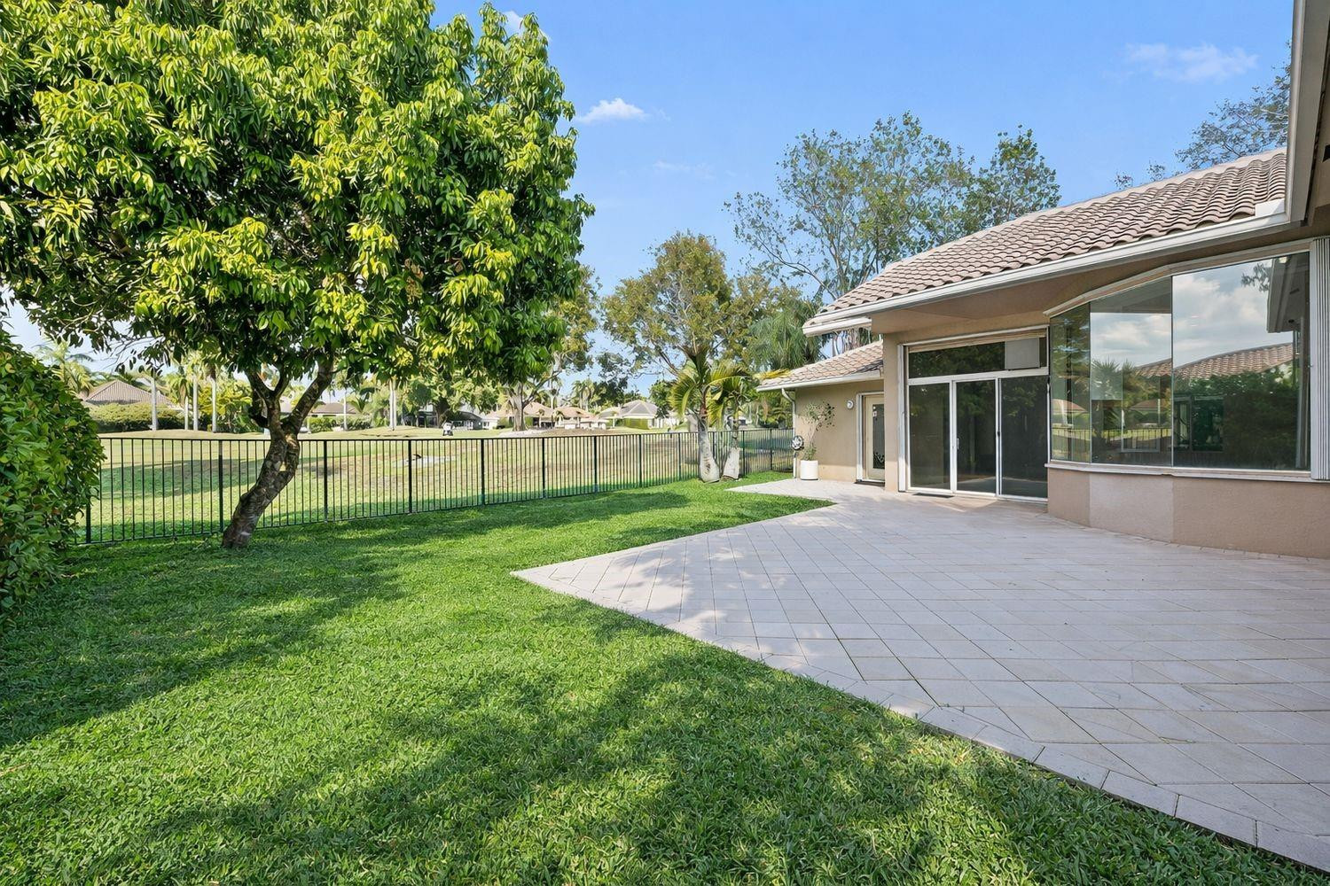 2579 Mayfair Weston, FL 33327