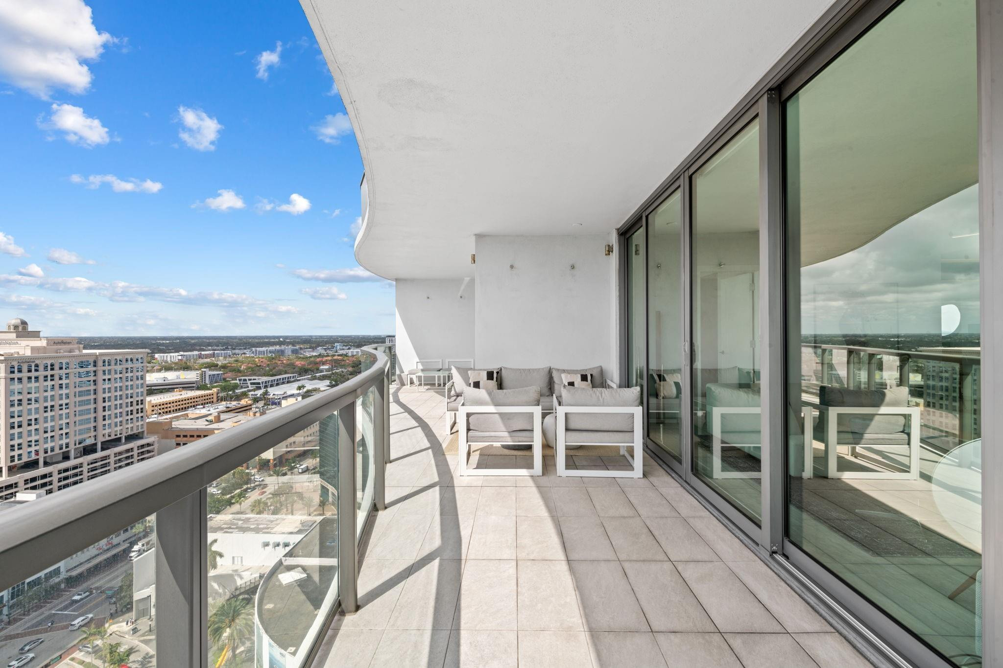 100 E Las Olas #2404 Fort Lauderdale, FL 33301