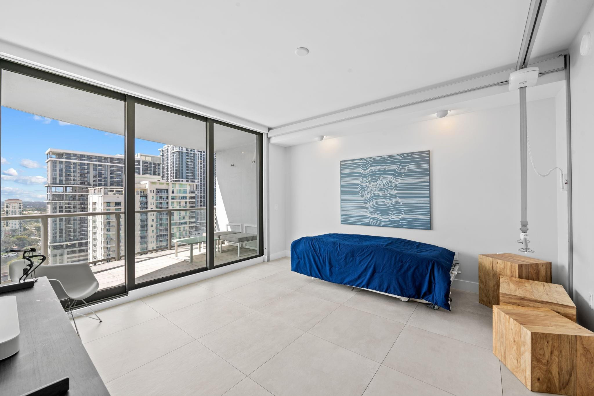 100 E Las Olas #2404 Fort Lauderdale, FL 33301