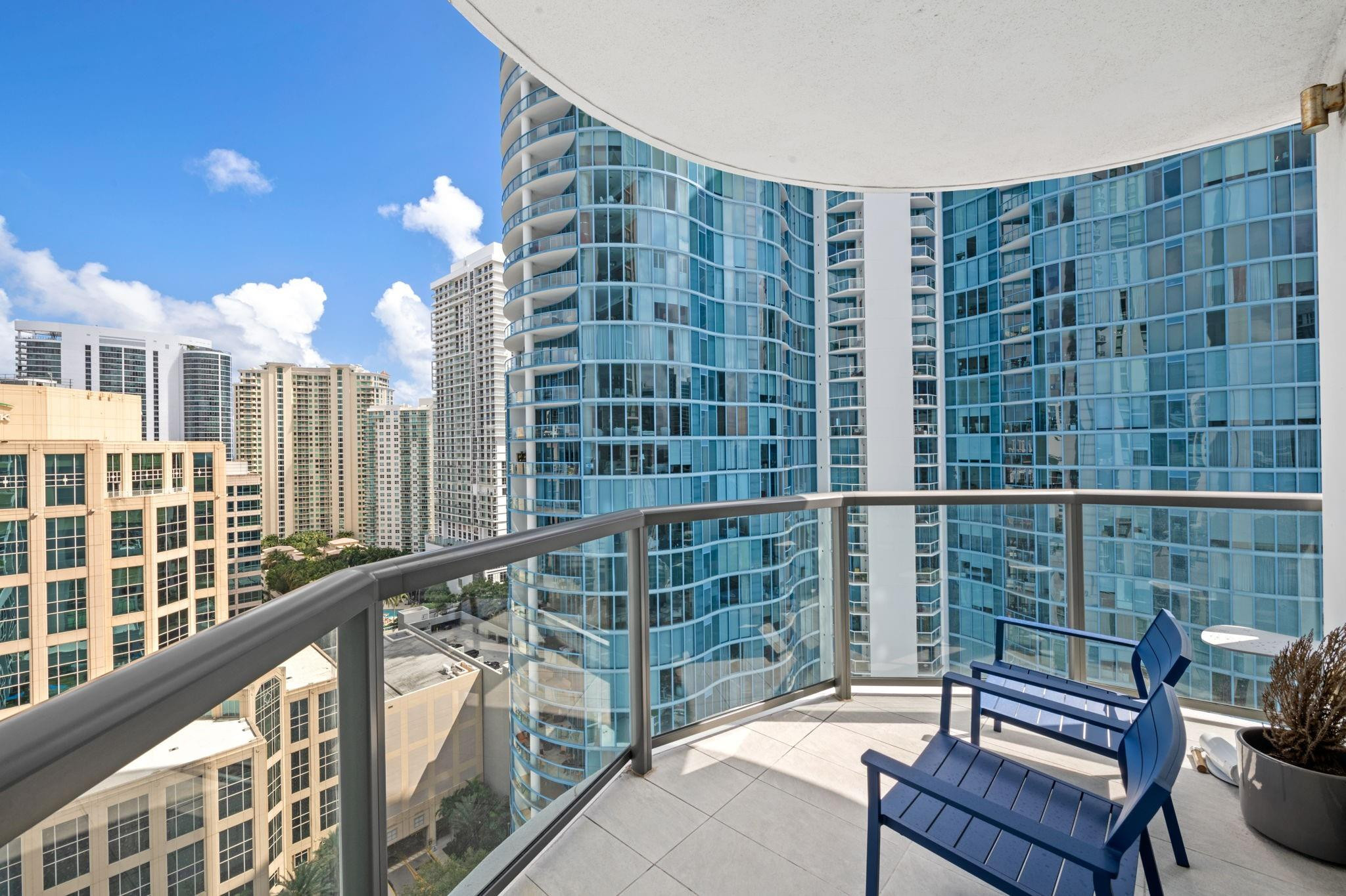 100 E Las Olas #2404 Fort Lauderdale, FL 33301