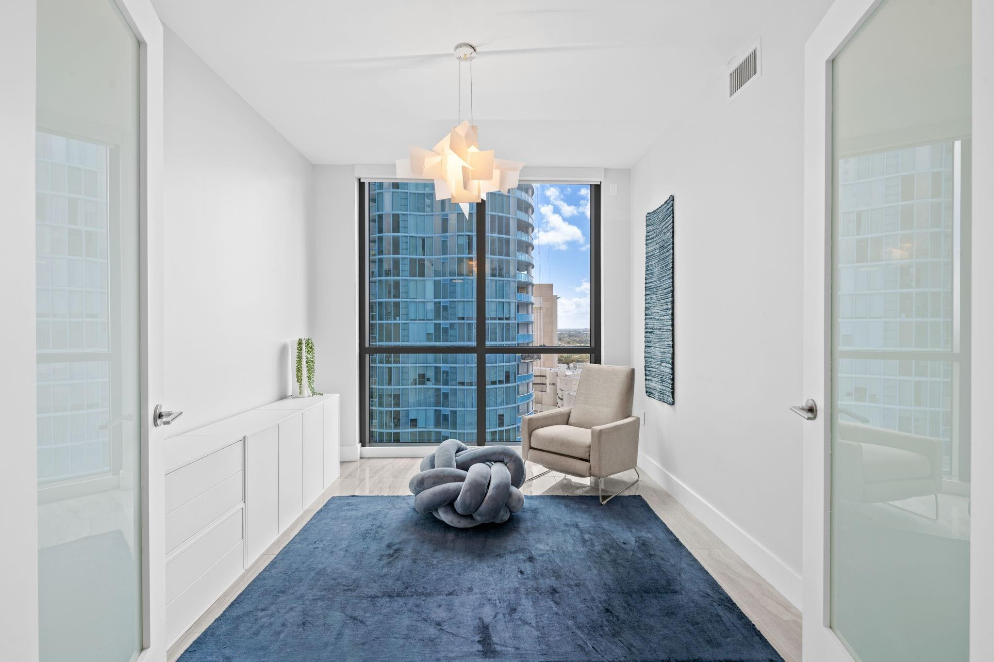 100 E Las Olas #2404 Fort Lauderdale, FL 33301