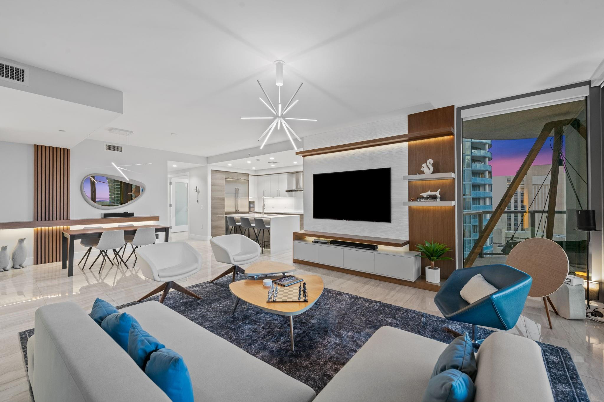 100 E Las Olas #2404 Fort Lauderdale, FL 33301