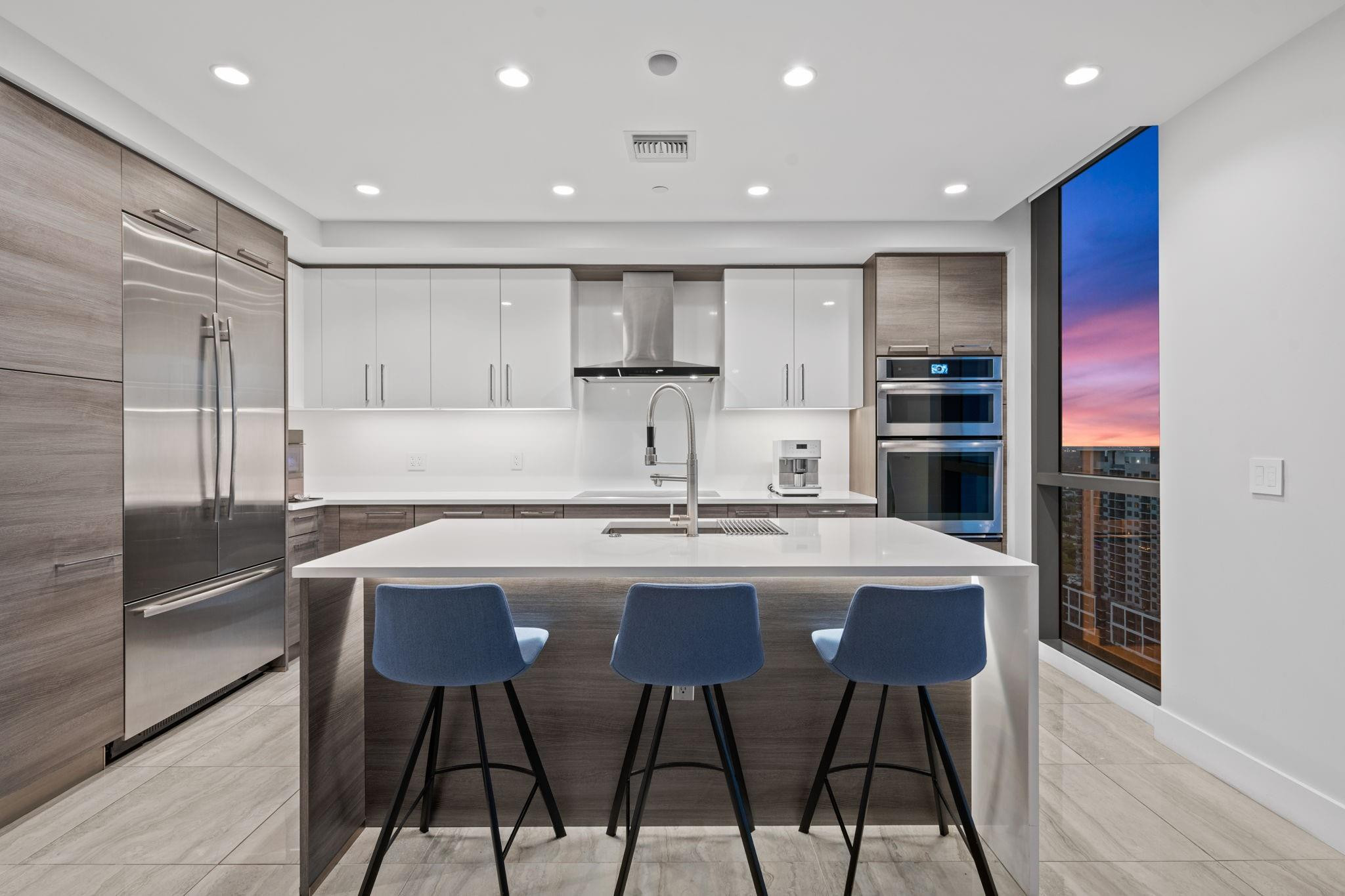 100 E Las Olas #2404 Fort Lauderdale, FL 33301