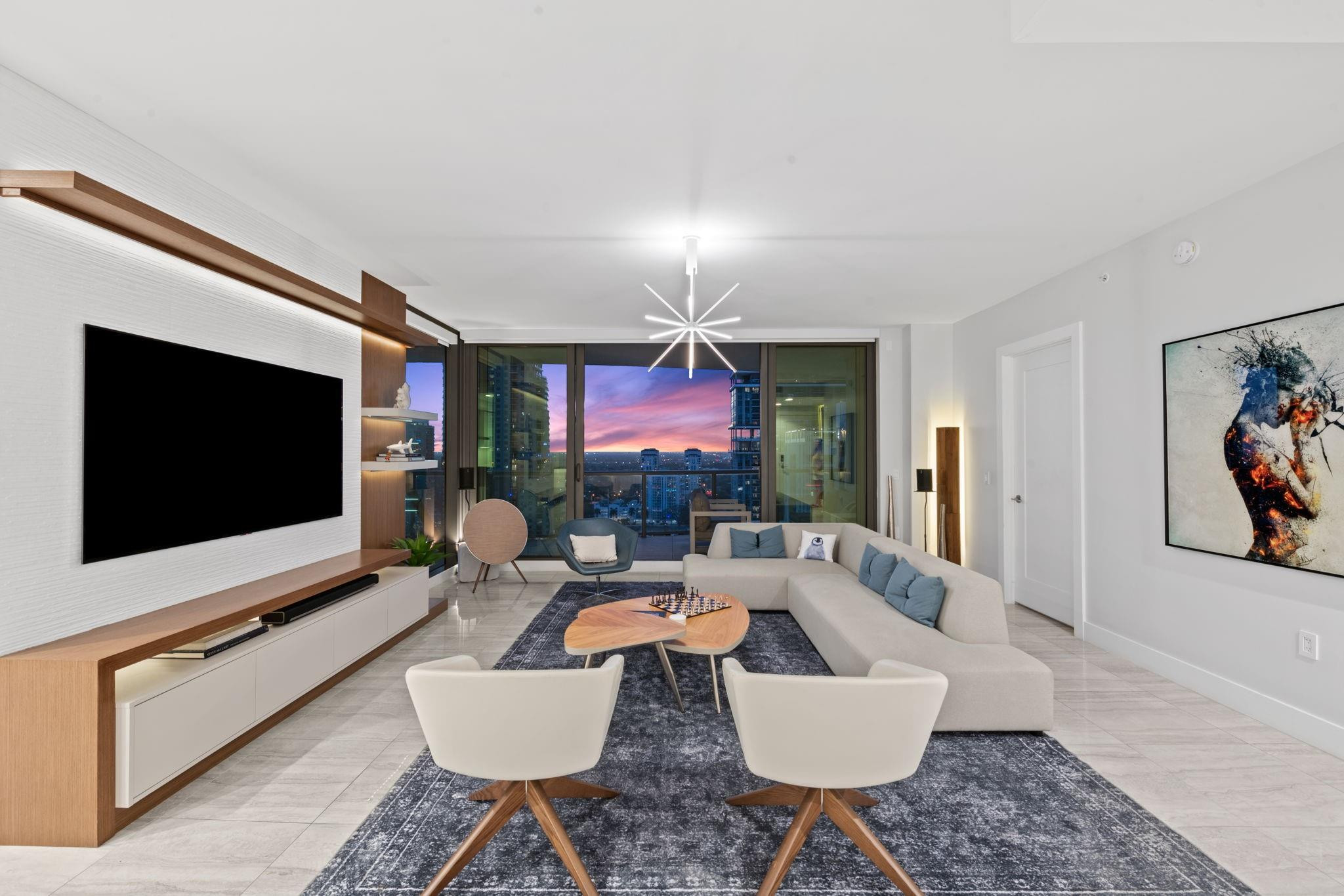 100 E Las Olas #2404 Fort Lauderdale, FL 33301