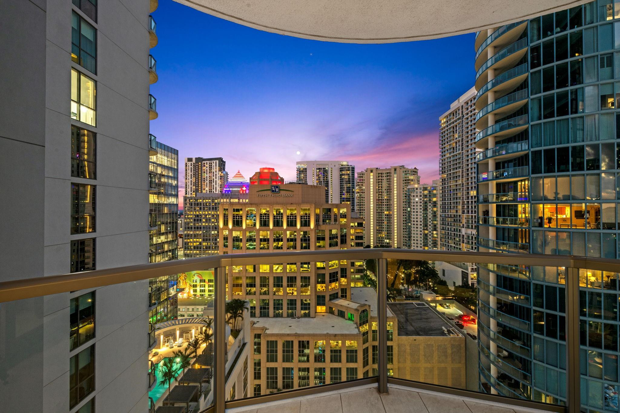 100 E Las Olas #2404 Fort Lauderdale, FL 33301