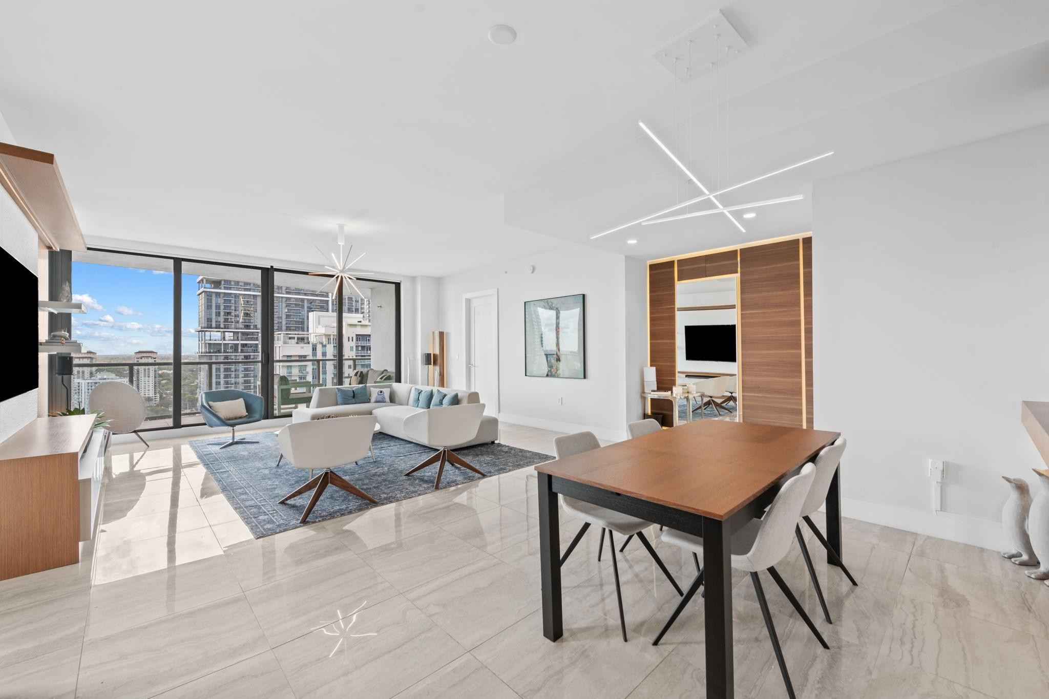 100 E Las Olas #2404 Fort Lauderdale, FL 33301