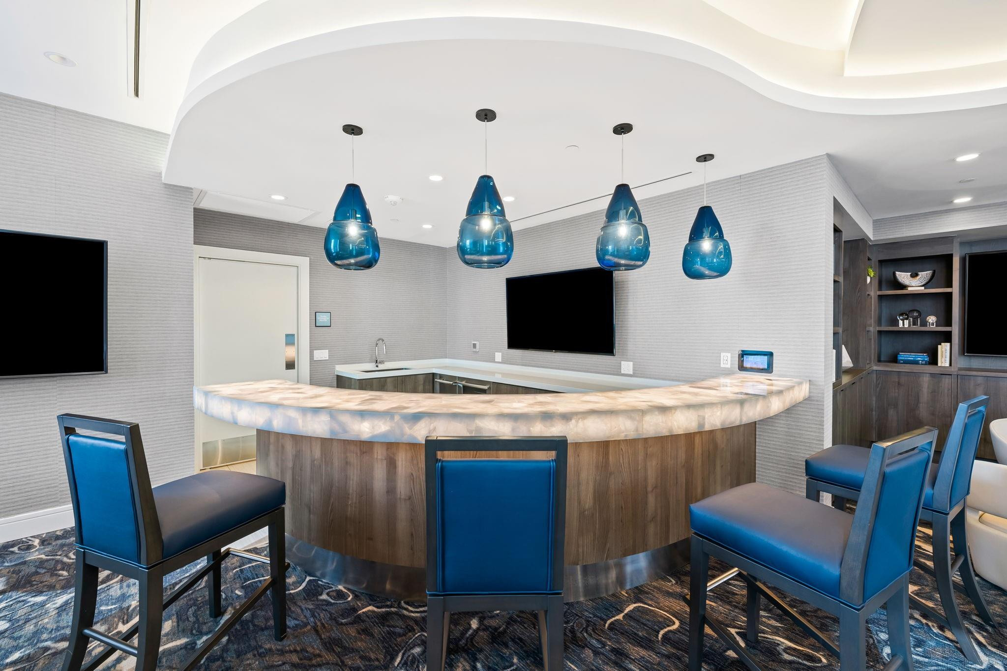 100 E Las Olas #2404 Fort Lauderdale, FL 33301