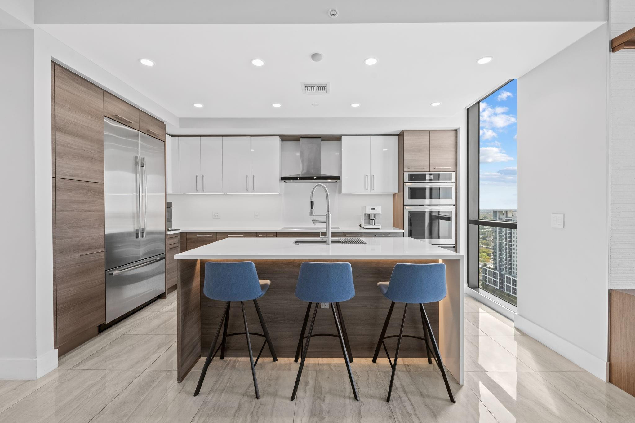 100 E Las Olas #2404 Fort Lauderdale, FL 33301