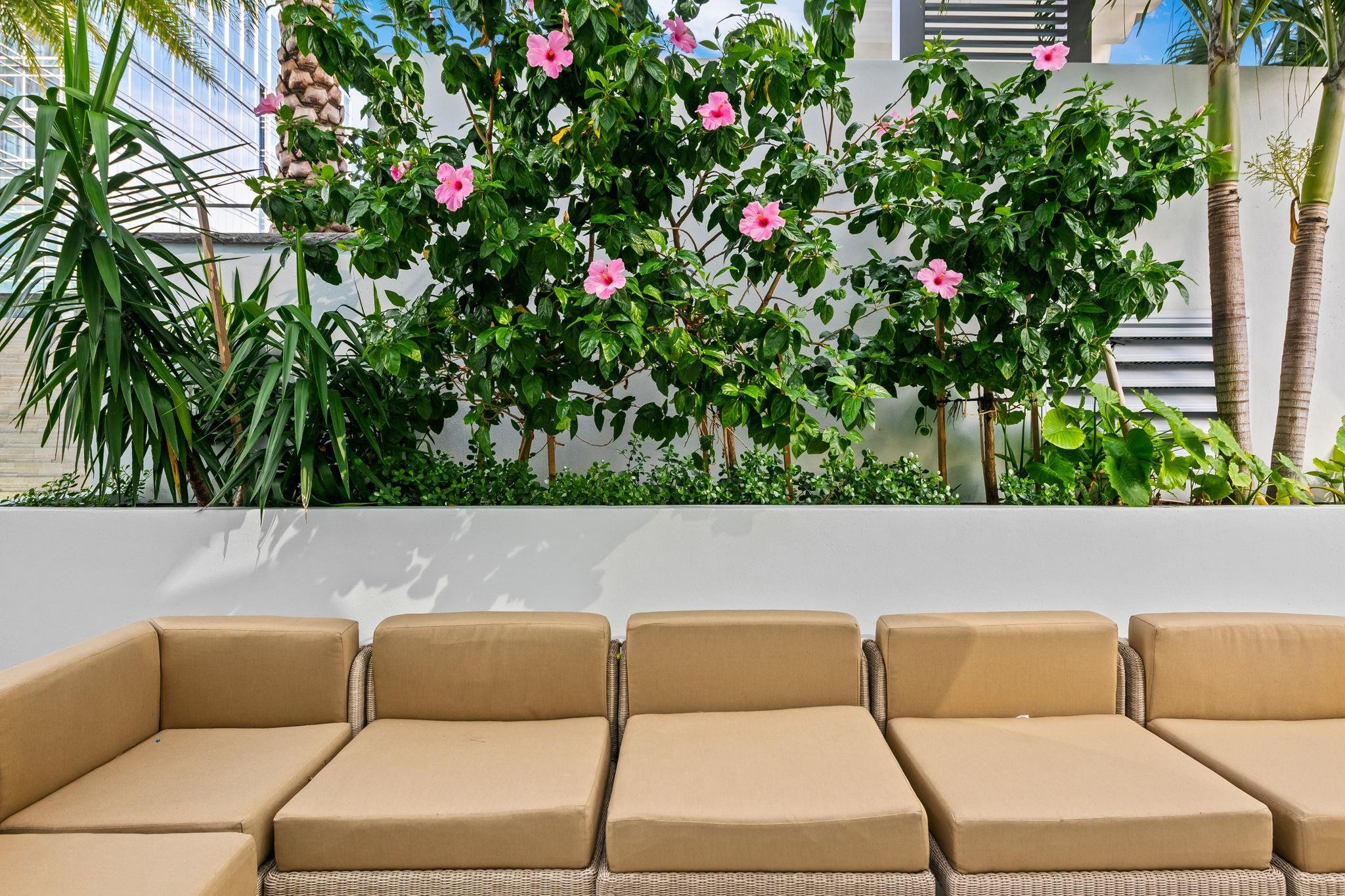 100 E Las Olas #2404 Fort Lauderdale, FL 33301