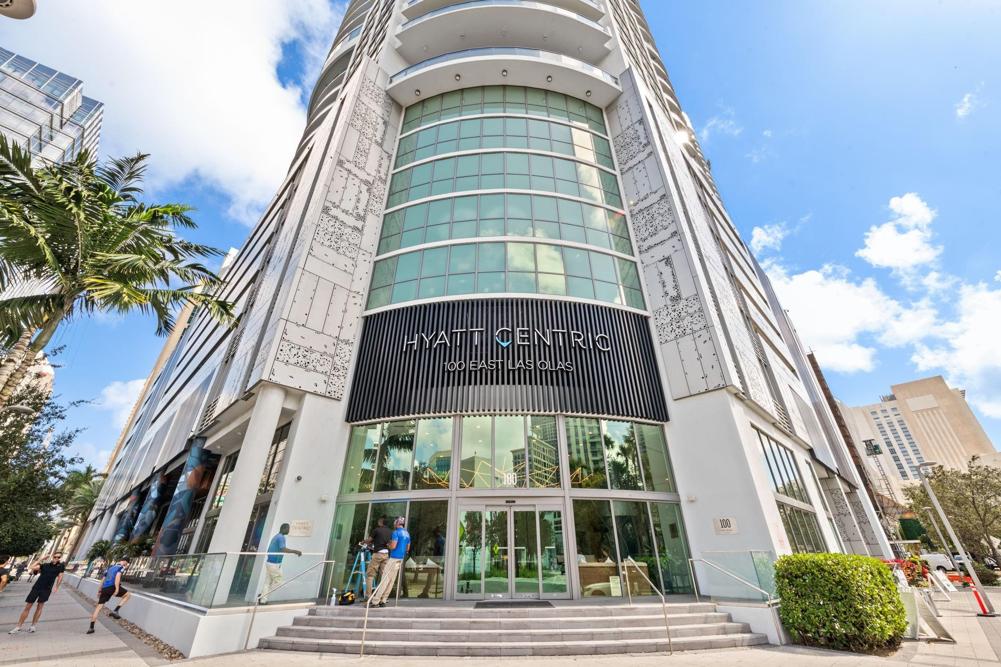 100 E Las Olas #2404 Fort Lauderdale, FL 33301