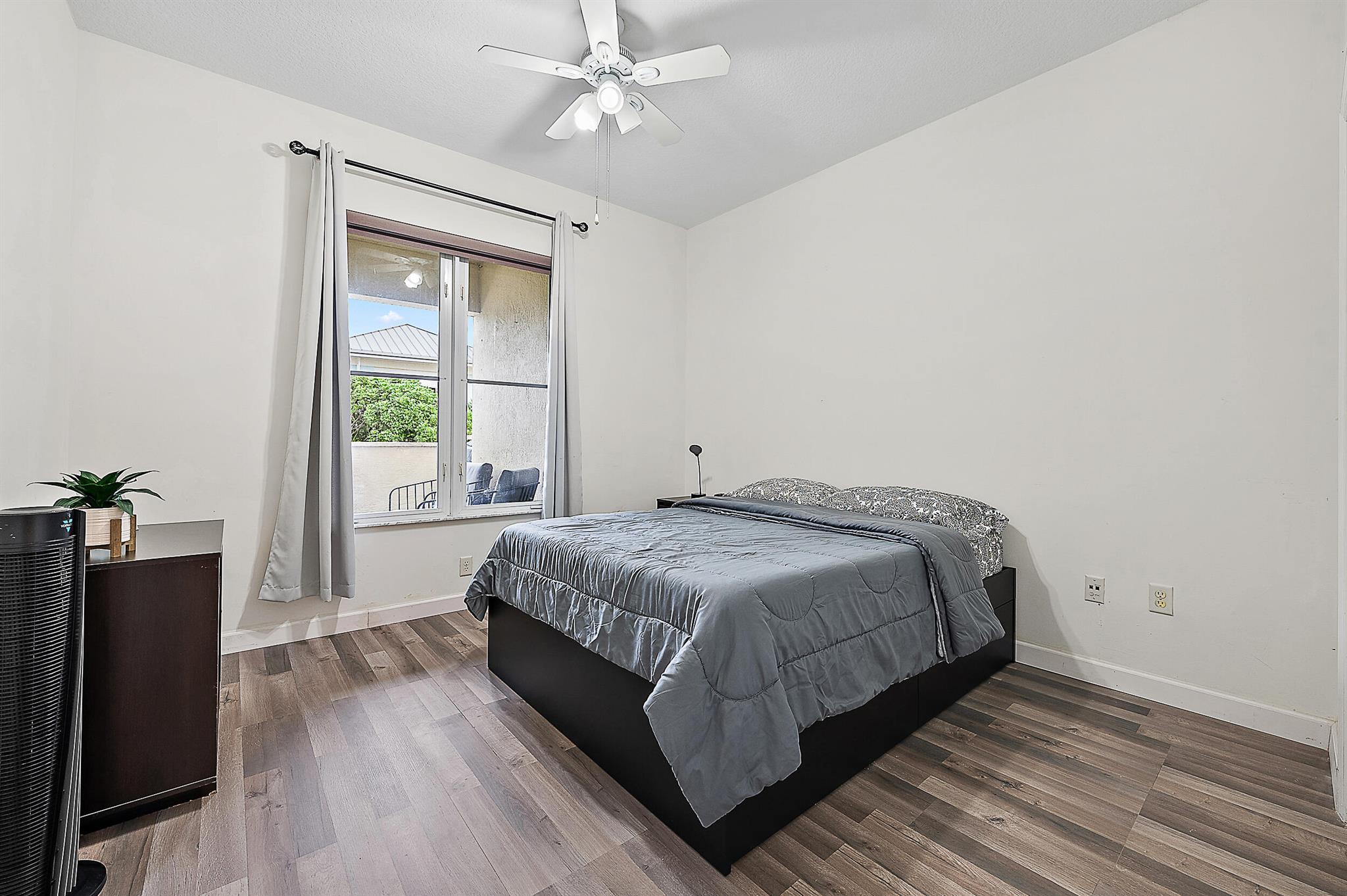 1203 Town Ctr Dr #203 Jupiter, FL 33458