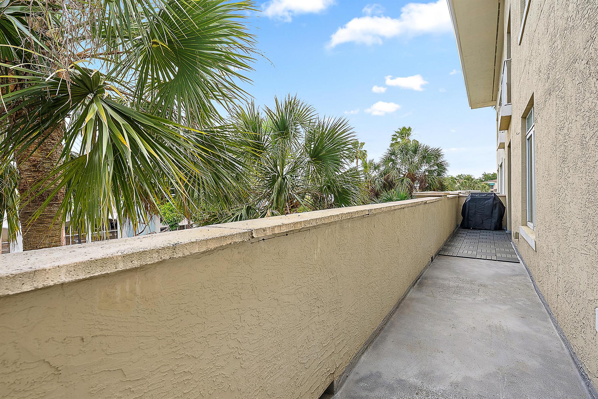 1203 Town Ctr Dr #203 Jupiter, FL 33458