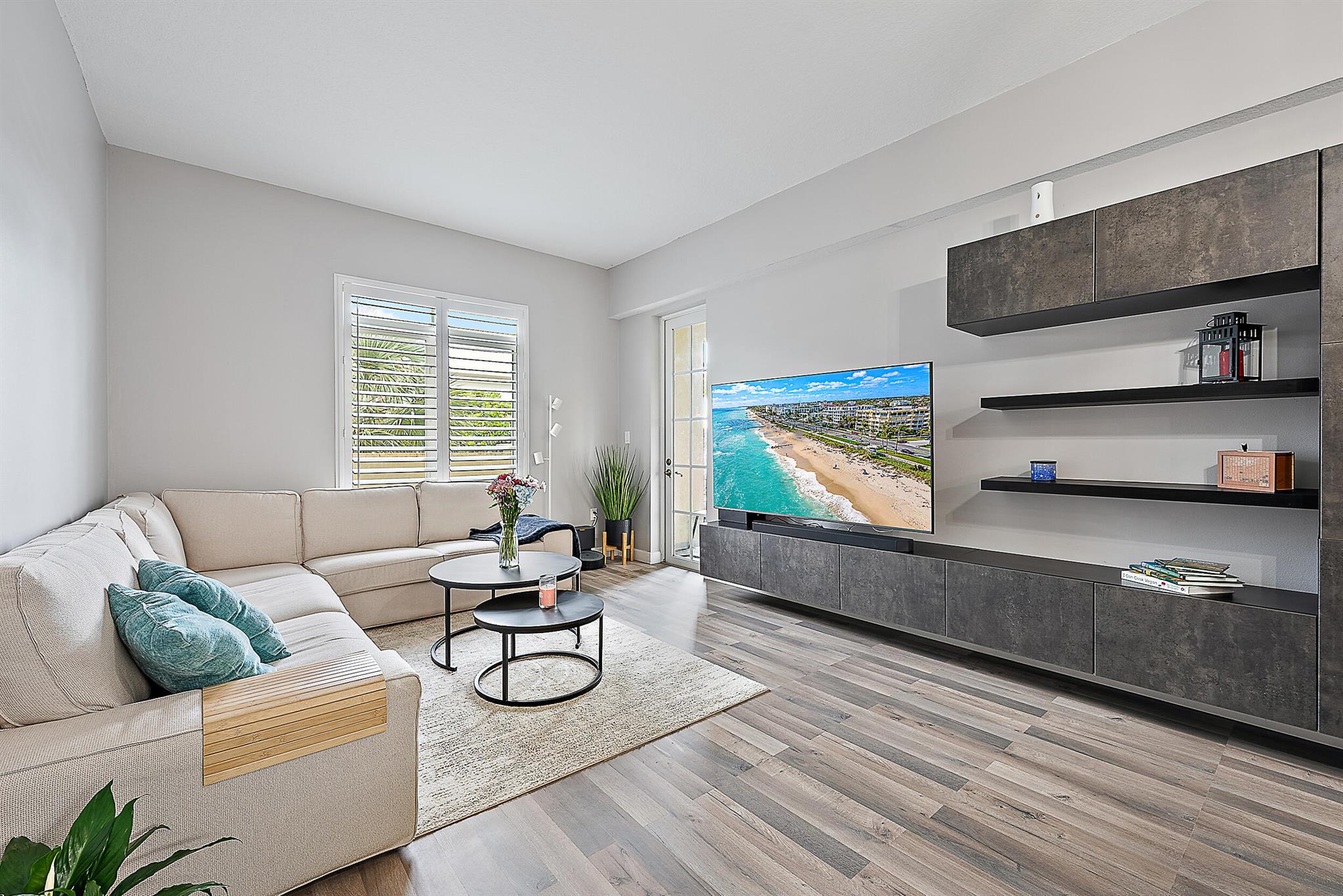 1203 Town Ctr Dr #203 Jupiter, FL 33458